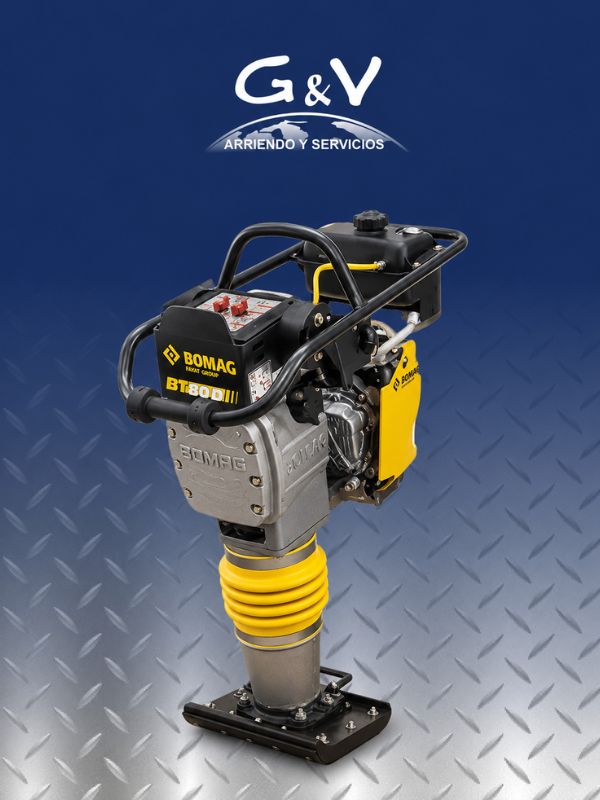 Arriendo de vibroapisonador Bomag BT80D de 3 ton para compactación de zanjas, suelos, rellenos y obras civiles.